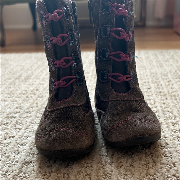 Stride Rite Quilted Brown Boots with Pink Accents - Picture 5 of 10